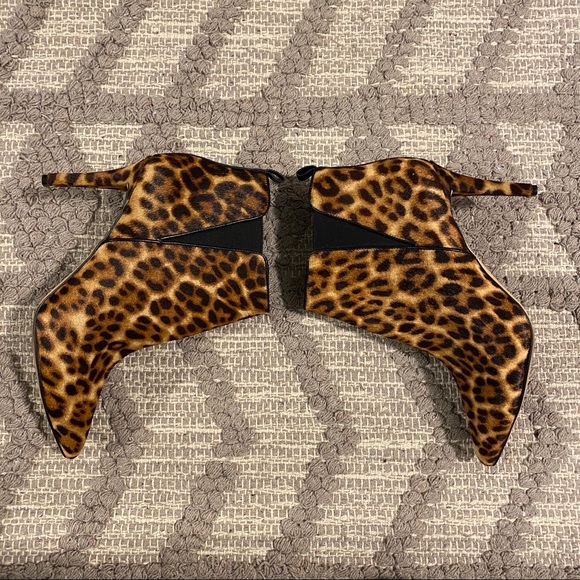 NINE WEST - Leopard Print Booties - Picture 3 of 3